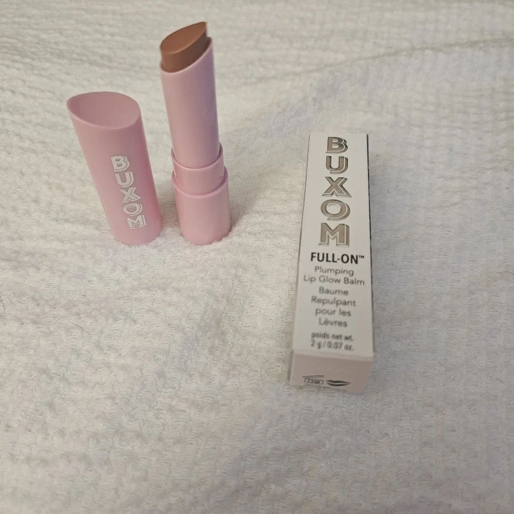 Buxom Full On Plumping Lip Balm shade Peach Smoothie